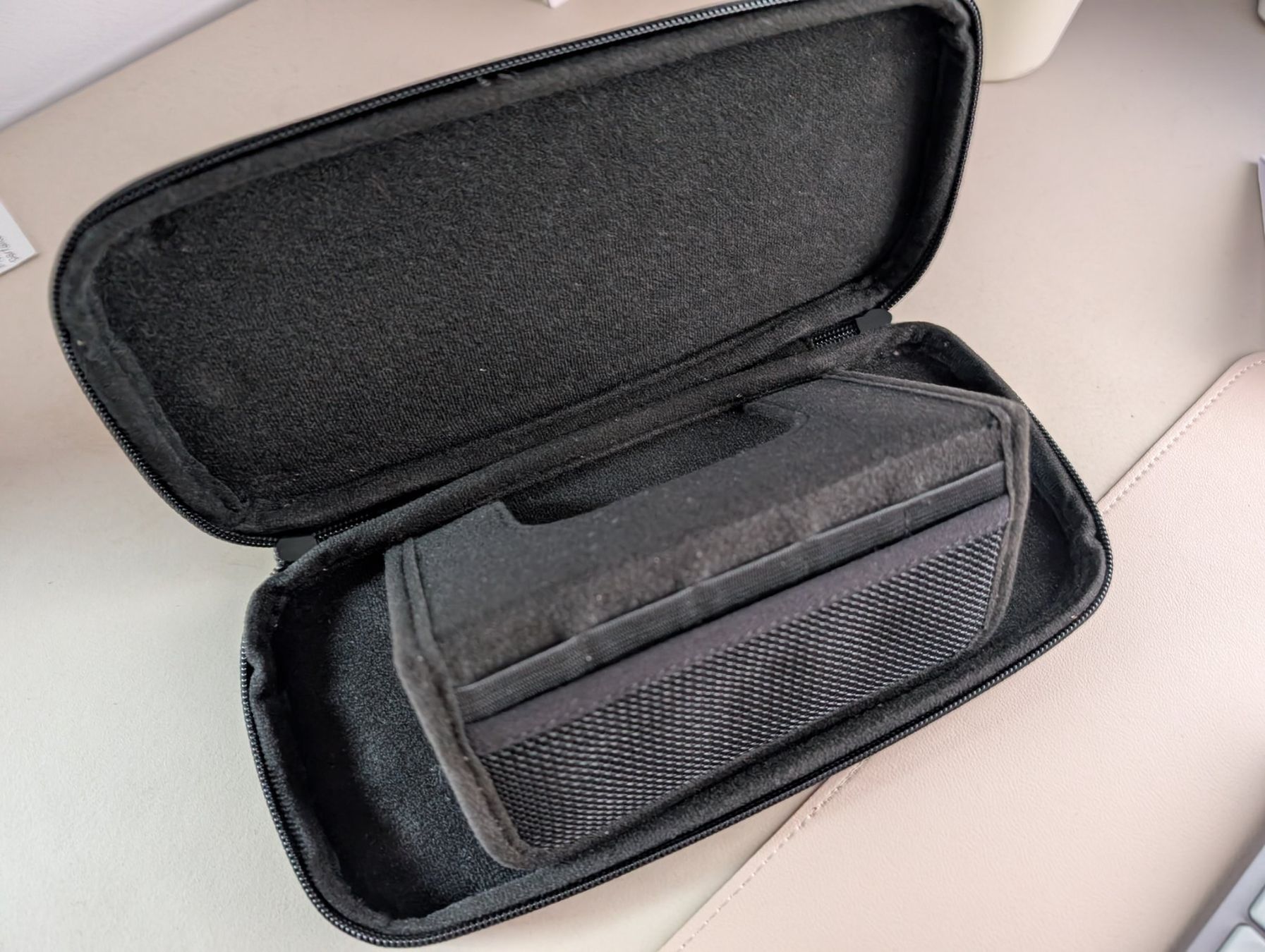 Nintendo Custodie protettive: Original Nintendo Switch Case / Tasche – Usato da Bern venduto da Rast 2