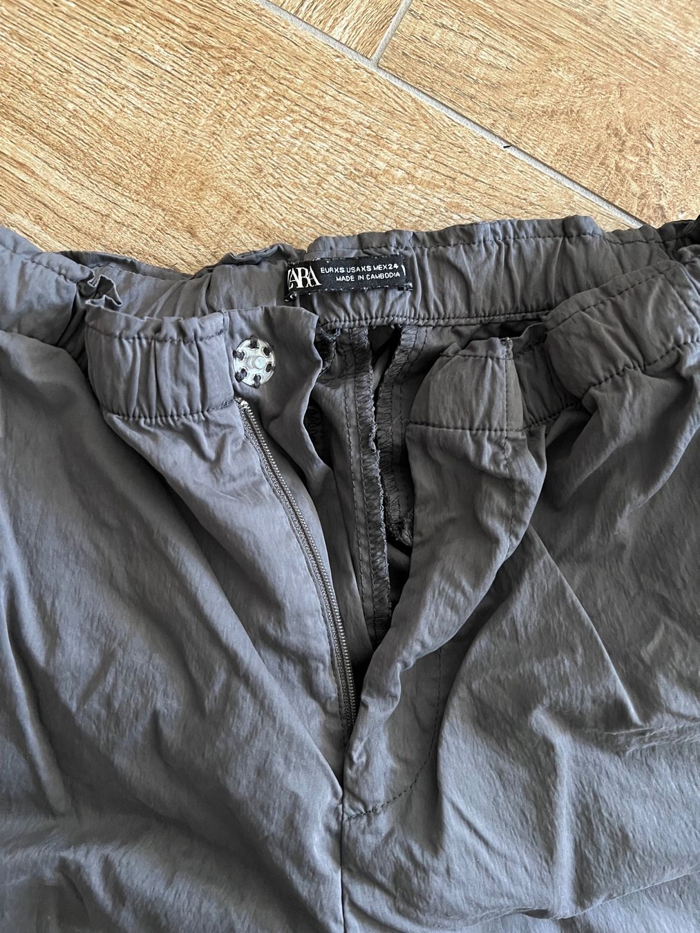 Zara Pantaloni: ZARA Weite Hose, Grösse XS – Usato da St. Gallen venduto da kka_l9wg