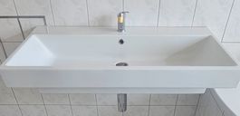 Waschtisch Keramik weiss mit Armatur guter Zustand
