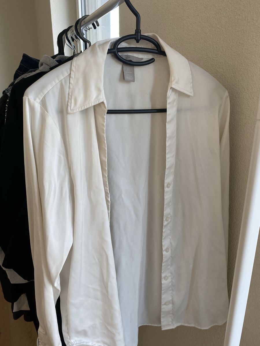 H&M Blusen: Hemd H&M S/M – Neu (gemäss Beschreibung) aus Kloten von Beatriz650