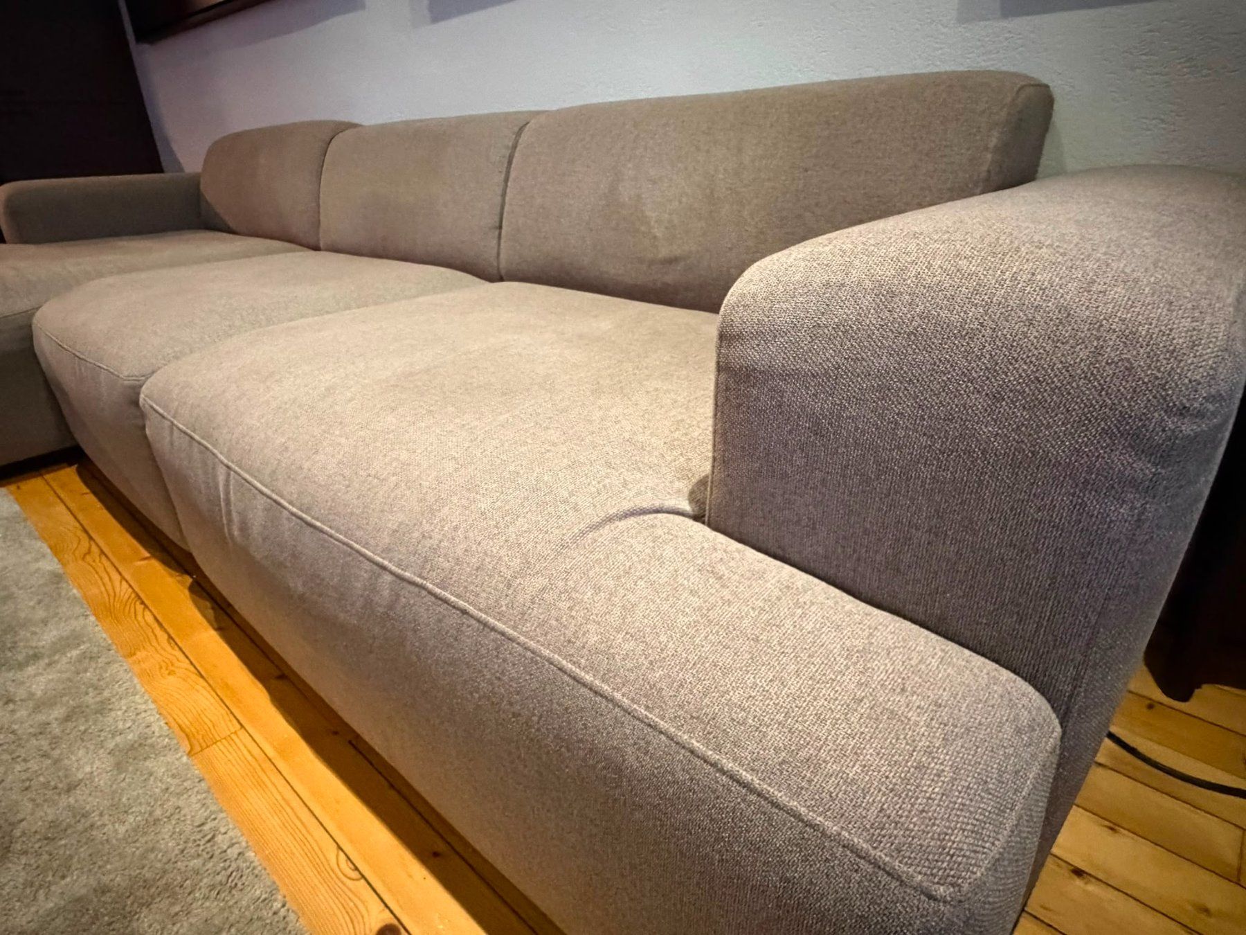 Westwing Sofas: Canapé d'angle 4 places Westwing MELVA – Gebraucht aus Carouge GE von Pierreedi 1