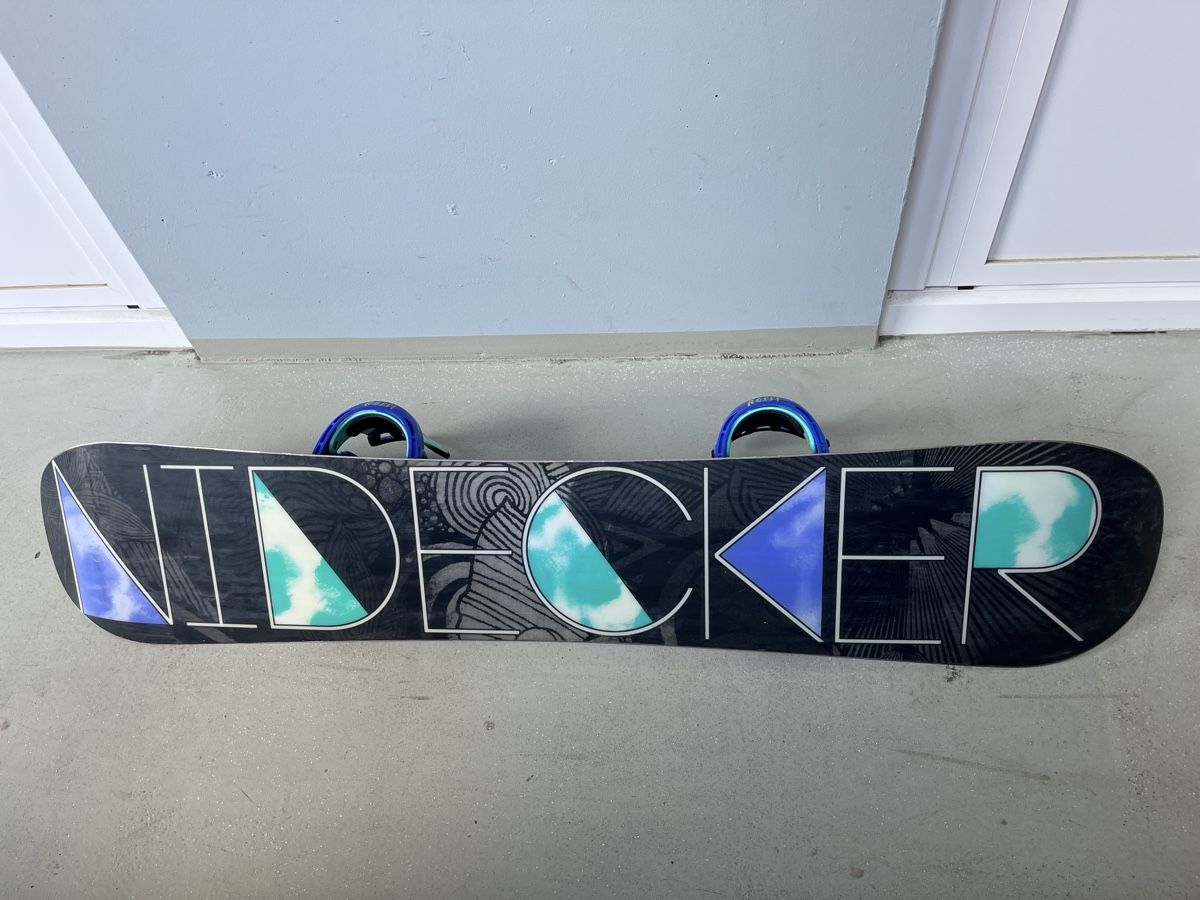 Board: Nidecker Snowboard 145cm inkl. Bindung  – Usato da Horgen venduto da pupcia01 4