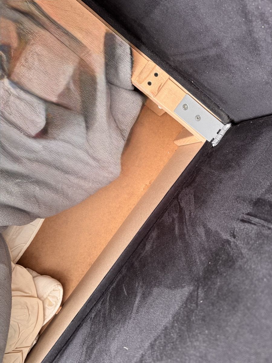 Sofas: Sofa mit Bettfunktion, dunkelgrau, wird entsorgt bis 31.7.26 – D'occasion à Frasnacht par Falo03 3