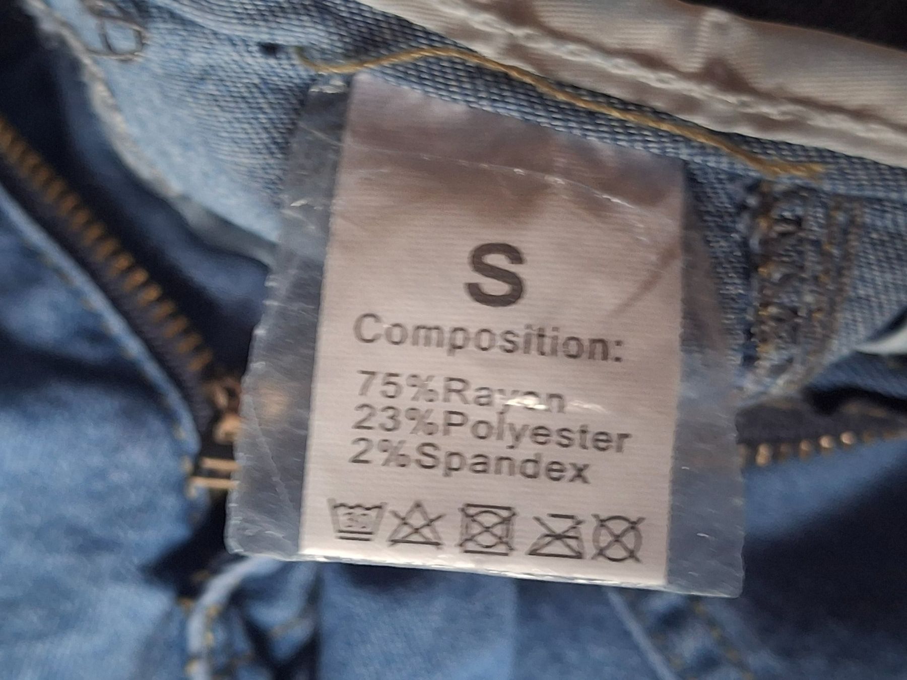 Jeans: Pantalon jeans bleu taille S – D'occasion à Villiers par san_jn5w 2