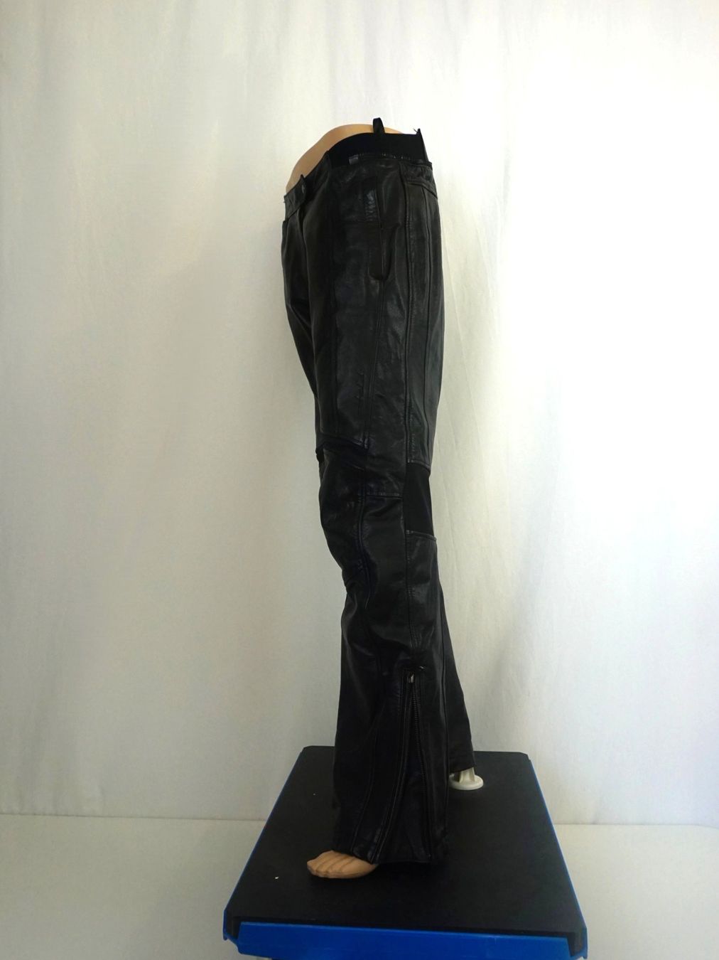 Held Pantaloni: Held Damen Motorradhose Gr.42 – Usato da Pratteln venduto da Restwert_Pratteln 2