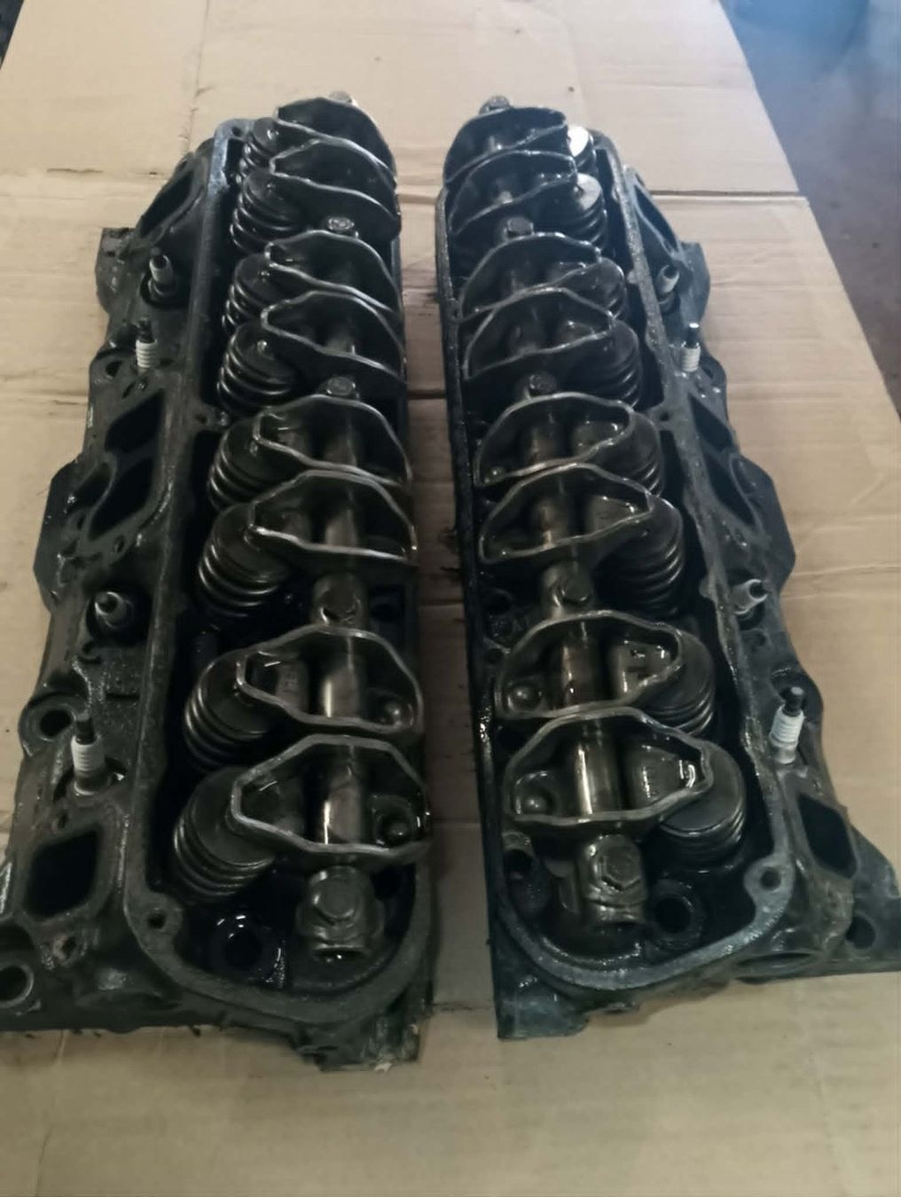 Mopar Tutti pezzi di ricambio auto: Chrysler 340 J Zylinderköpfe  Mopar – Usato da Niedergösgen venduto da usc_tt5r 2