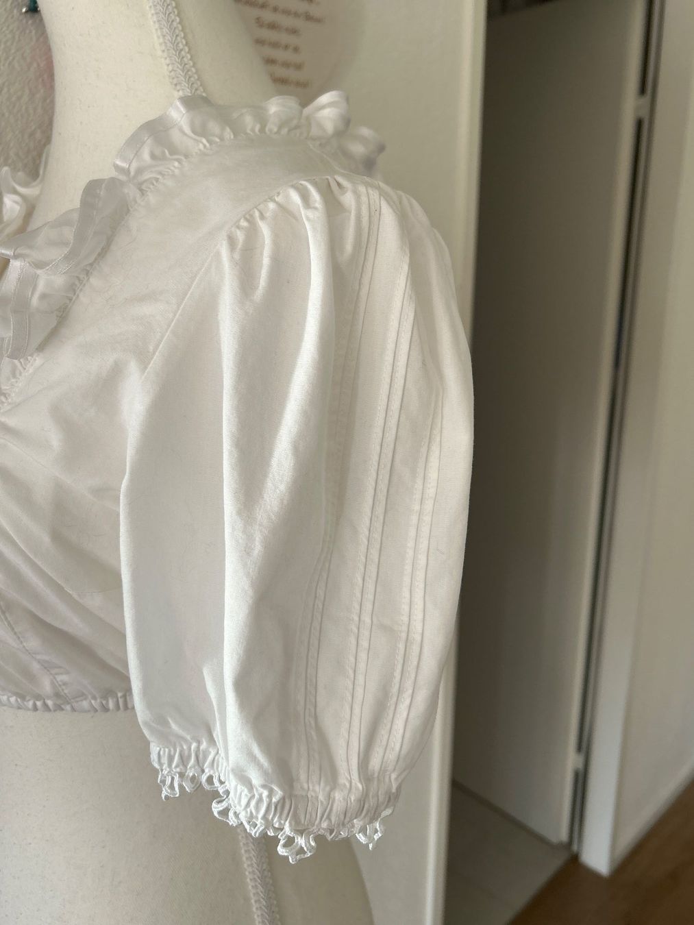 Krüger Camicette: Krüger Manufaktur Dirndlbluse weiss Gr.36 – Usato da Brunnen venduto da Nala2929 3