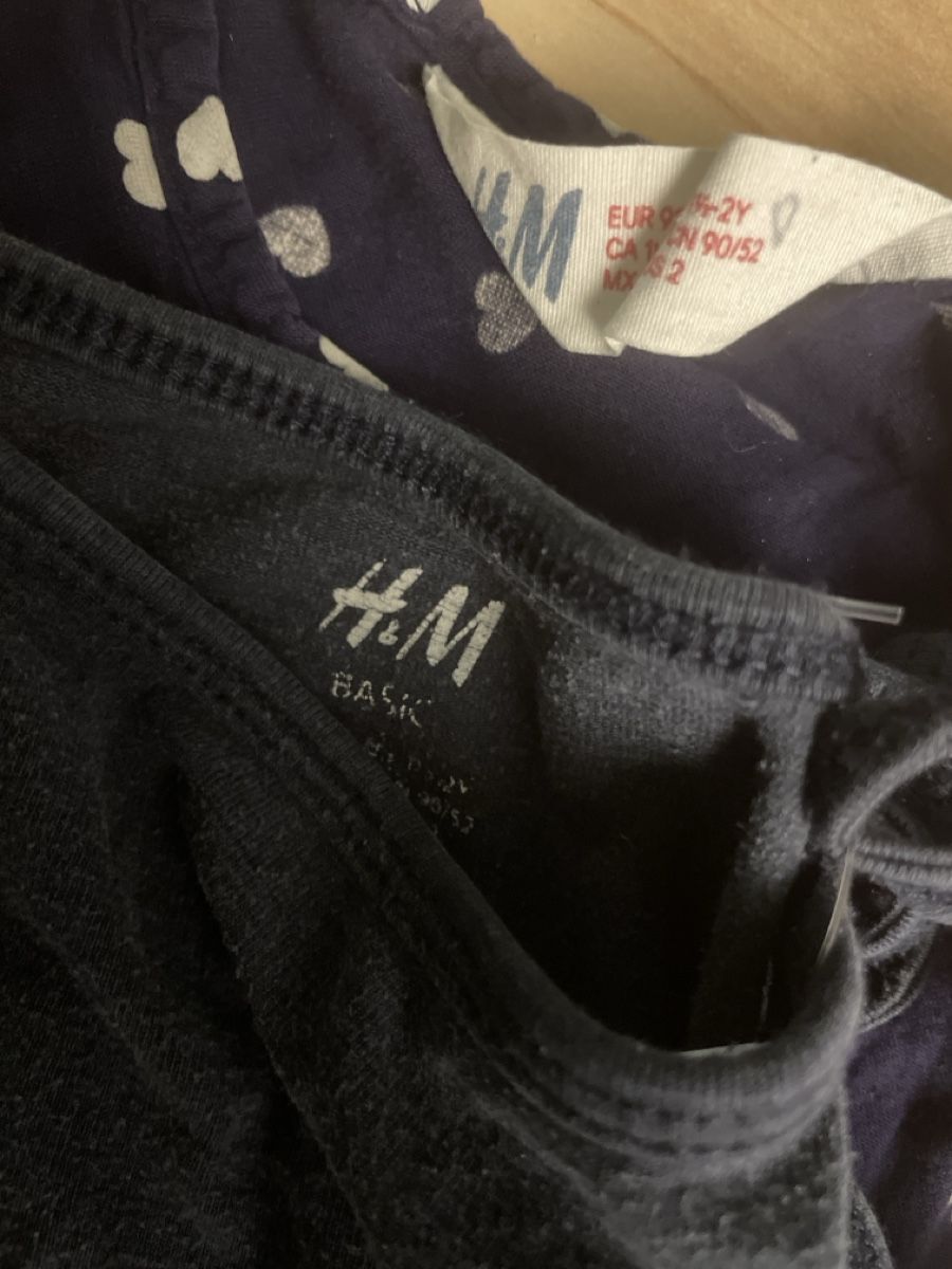 H&M Tute: 2 H&M Overall Kinder Gr. 92  – Usato da Obergerlafingen venduto da cabo4 1