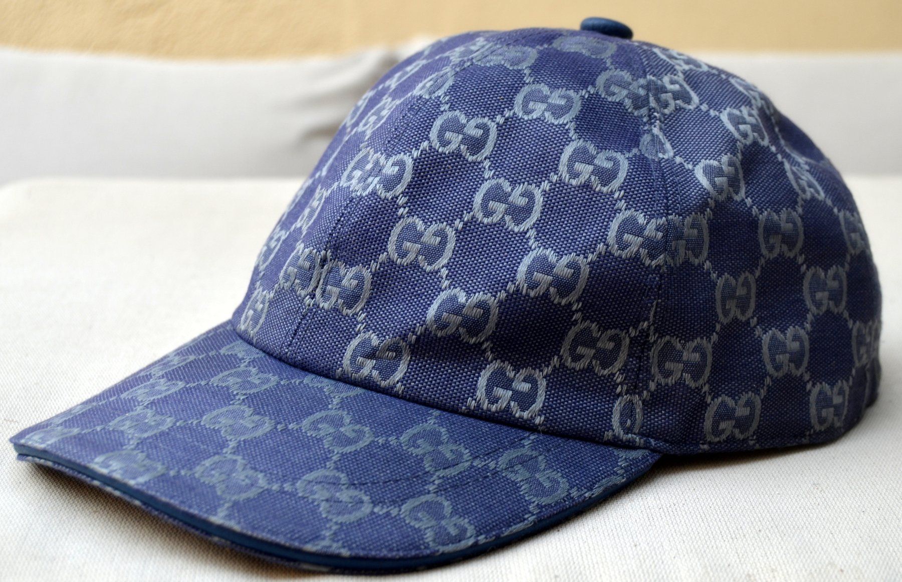 Gucci Chapeaux, bonnets & casquettes: Gucci Kappe / casquette – D'occasion à Collonges par Auganien 1