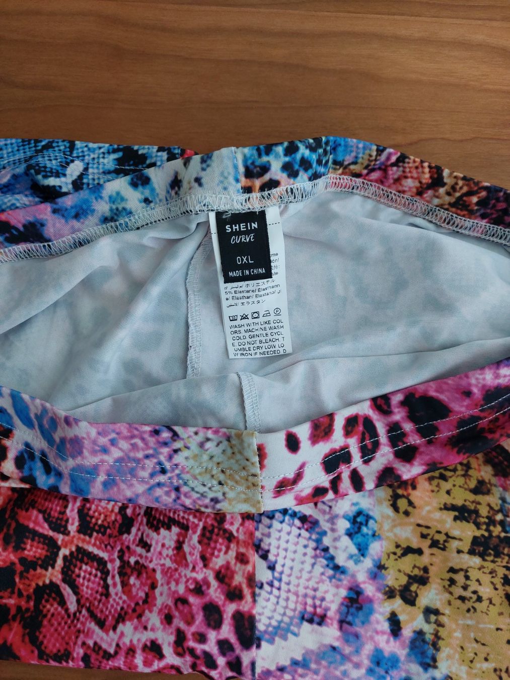 Shein Leggings: Radlerhose in Leopardenlook – Nuovo e nell'imballaggio originale da Muri AG venduto da ReBoutique 2