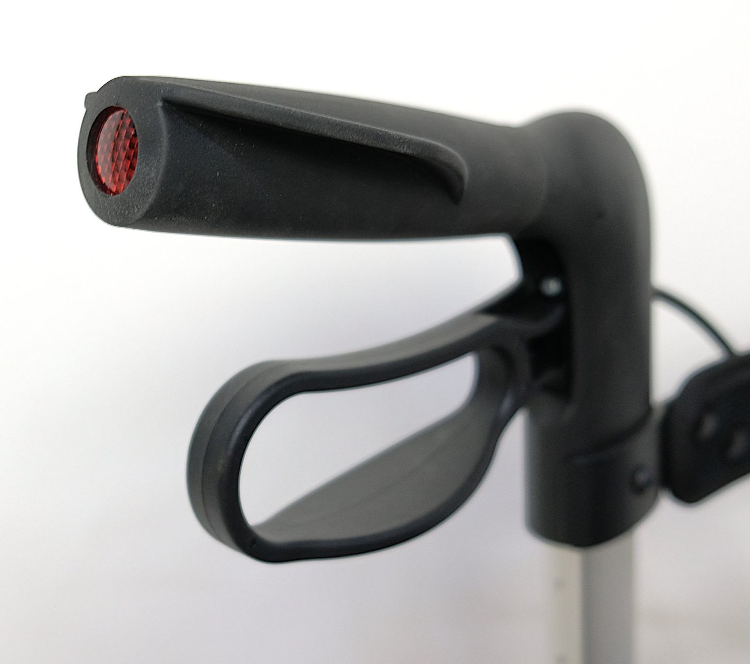 Aides à la marche: Birkenrot Rollator Athlon Carbon – D'occasion à Volketswil par brockipfannenstil 5