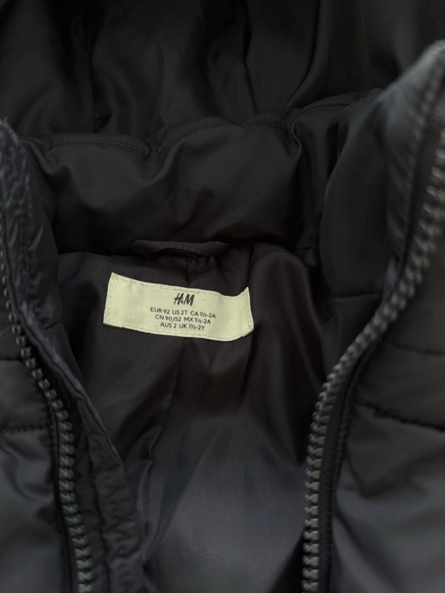 H&M Giacche & Cappotti: Daunenjacke Gr.92 H&M – Usato da Niederglatt ZH venduto da Vladaa 2