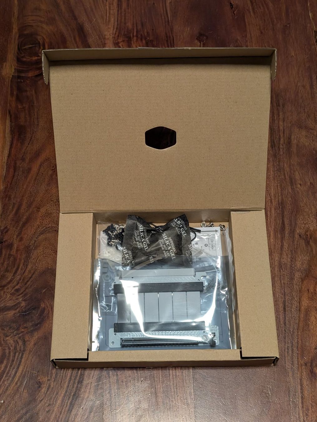Custodie: CoolerMaster NR200P V2 Gehäuse – Usato da Zürich venduto da Toruko 8