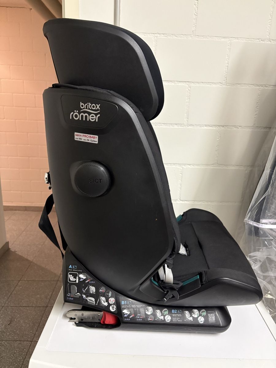 Britax Römer Seggiolini per auto: Autokindersitz Britax Römer – Usato da Vaduz venduto da TRANS-AGRAR 1
