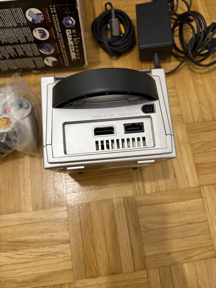 Nintendo Consoles: Nintendo Gamecube Argenté  – D'occasion à Lucens par Ballach835 7