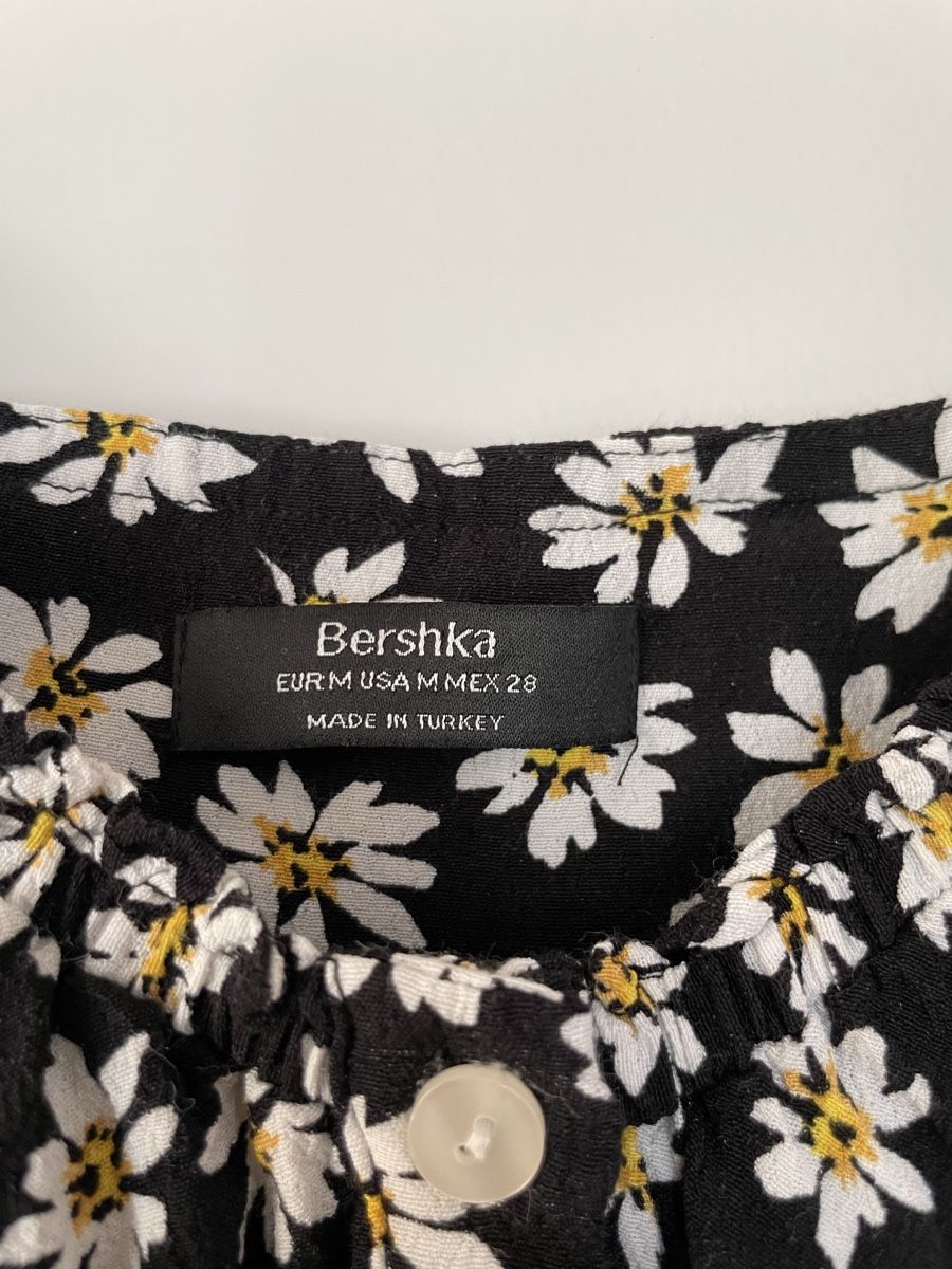 Bershka Vestiti: Kurzes Sonnenblumen Kleid – Usato da Toffen venduto da jes_76l5 1