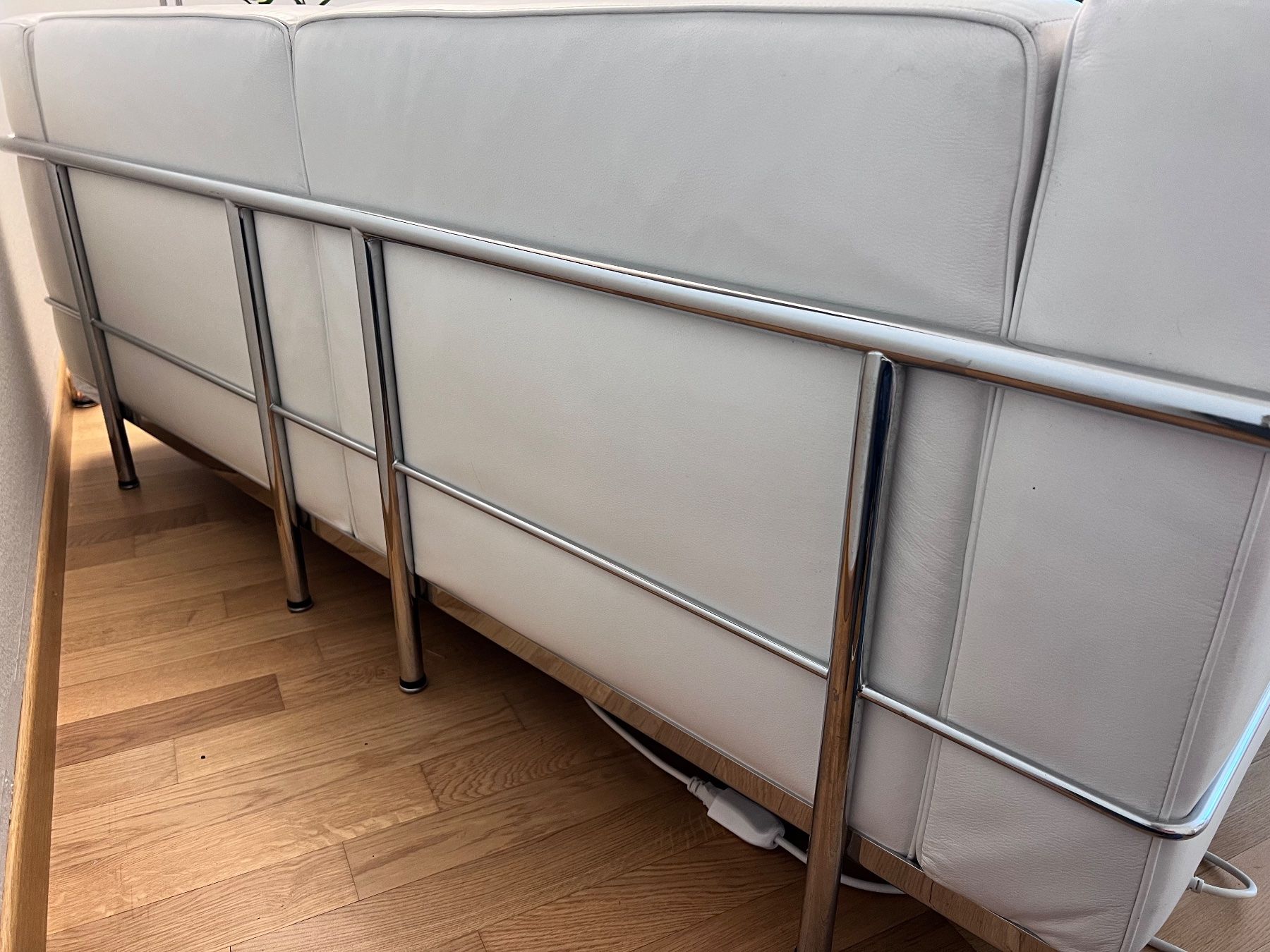 Le Corbusier Divani: LC3 2er Sofa von Le Corbusier – Usato da Zürich venduto da Sigmasax 2