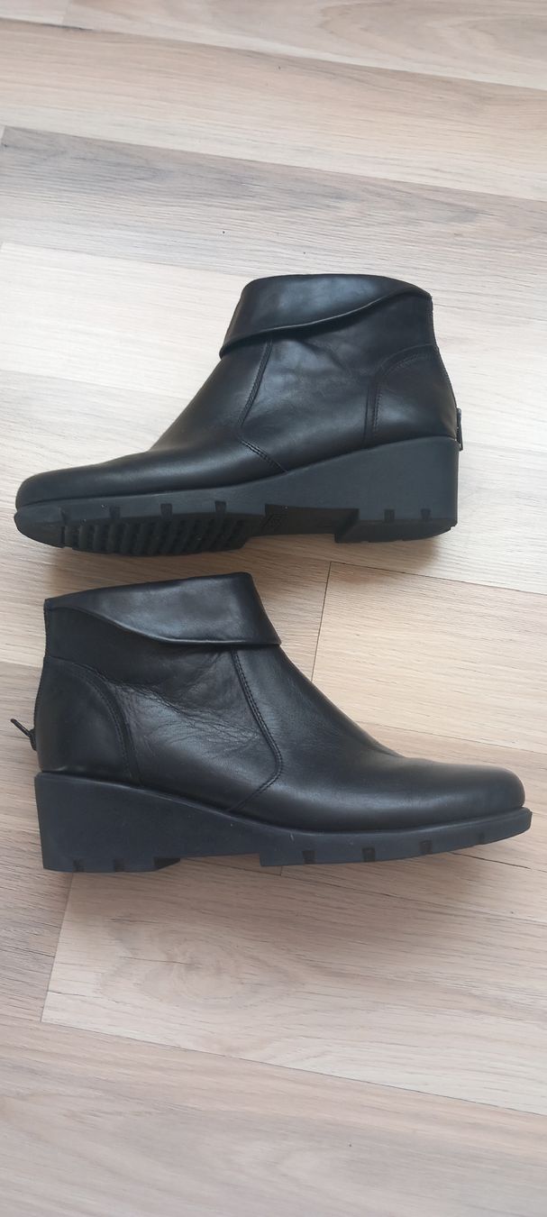 Scarpe da donna: Leder Stiefeli Gr. 39 – Nuovo (secondo la descrizione) da Balsthal venduto da Marica75