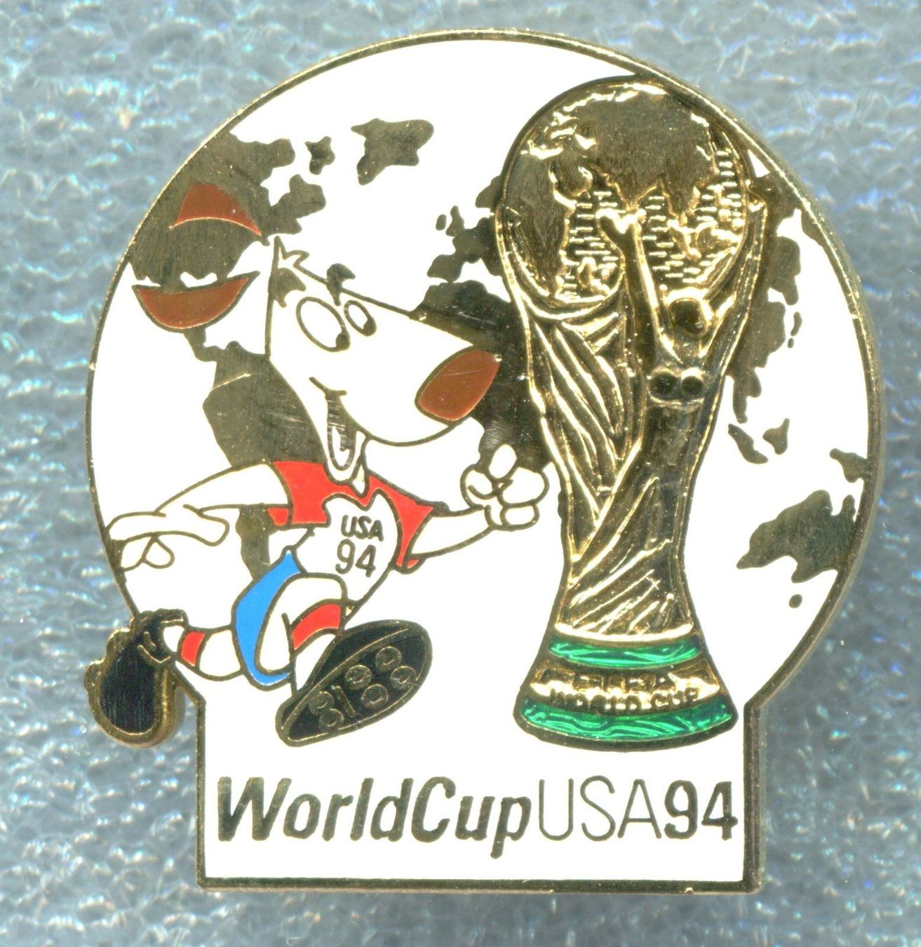 Fifa Plaketten & Abzeichen: WM '94  USA  Maskottchen  – Gebraucht aus Winterthur von Sammleroase