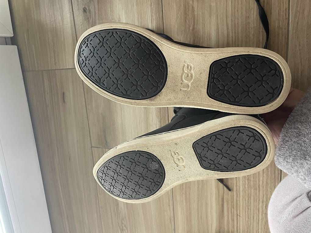Scarpe da donna: Ugg 37,5 – Usato da Balerna venduto da lis_qx6r 3