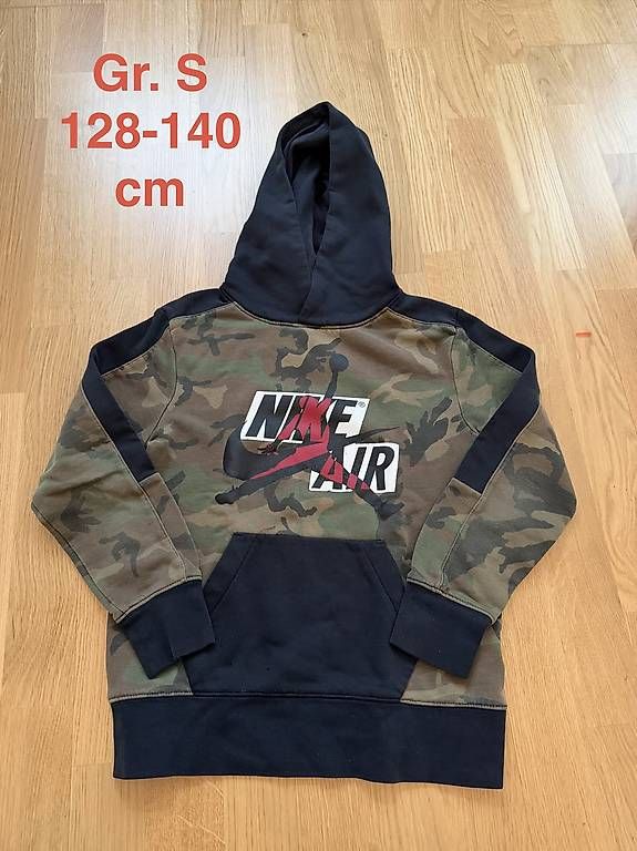 Pullover & Sweatshirts: Pullover Nike Preis pro Stück – Gebraucht aus Basel von ste_h7dc 2