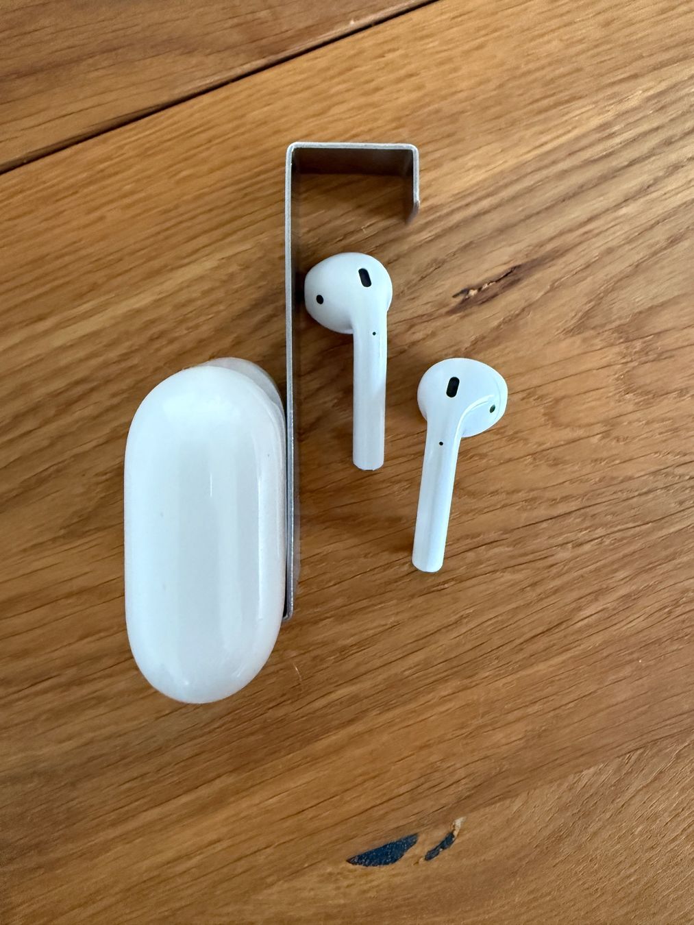Apple Cuffie: APPLE AirPods 2 – Usato da Lausanne venduto da Nine1982 5