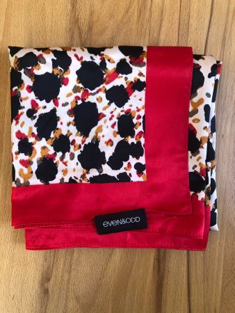Even&Odd Foulard 70x70 – Retro-Muster – Seidiger Glanz