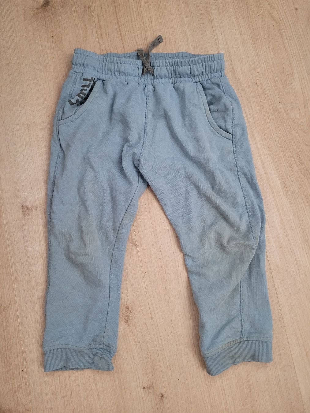 Pantalons: bequeme Hose Gr. 98 – D'occasion à Lupsingen par sta_wgg5