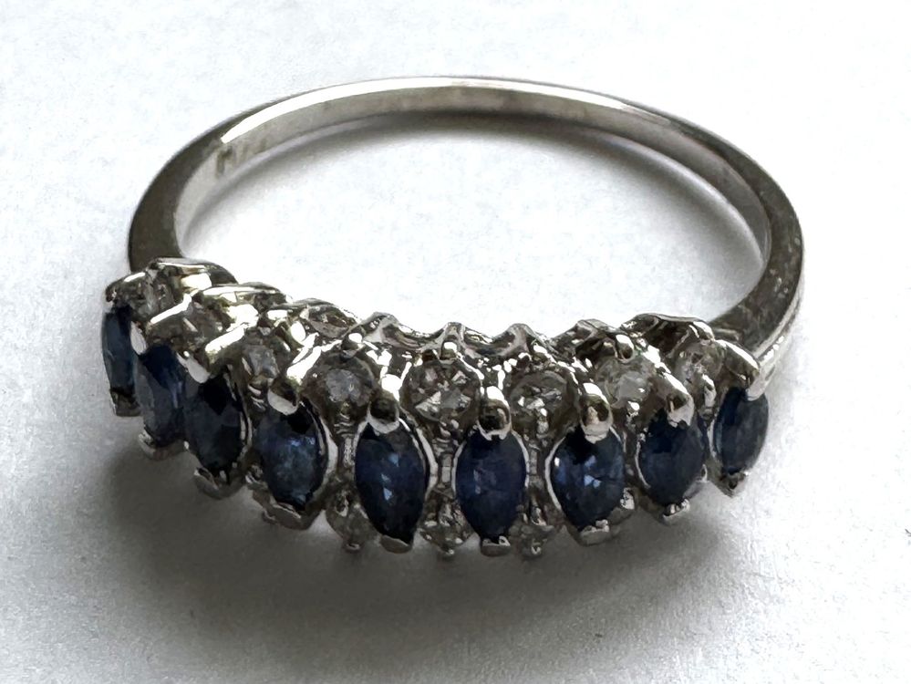 Damenring 18Karat Weissgold mit Saphiren und Brillanten 3