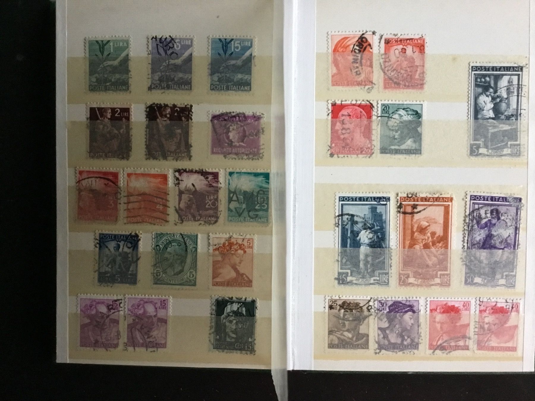 Tutti i francobolli: Briefmarken Album diverse Europa – Usato da Eggersriet venduto da Wiese61 7