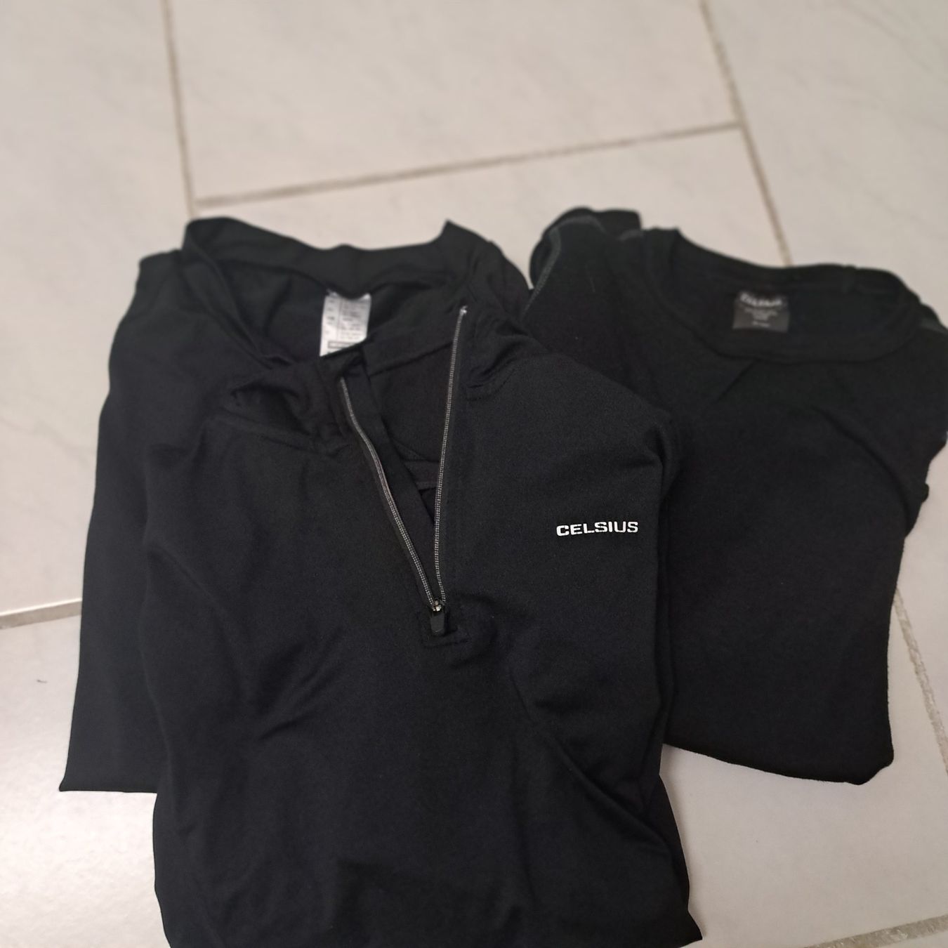 Pullover & Sweatshirts: Thermos Oberteile – Gebraucht aus Unterentfelden von Miro-Lou