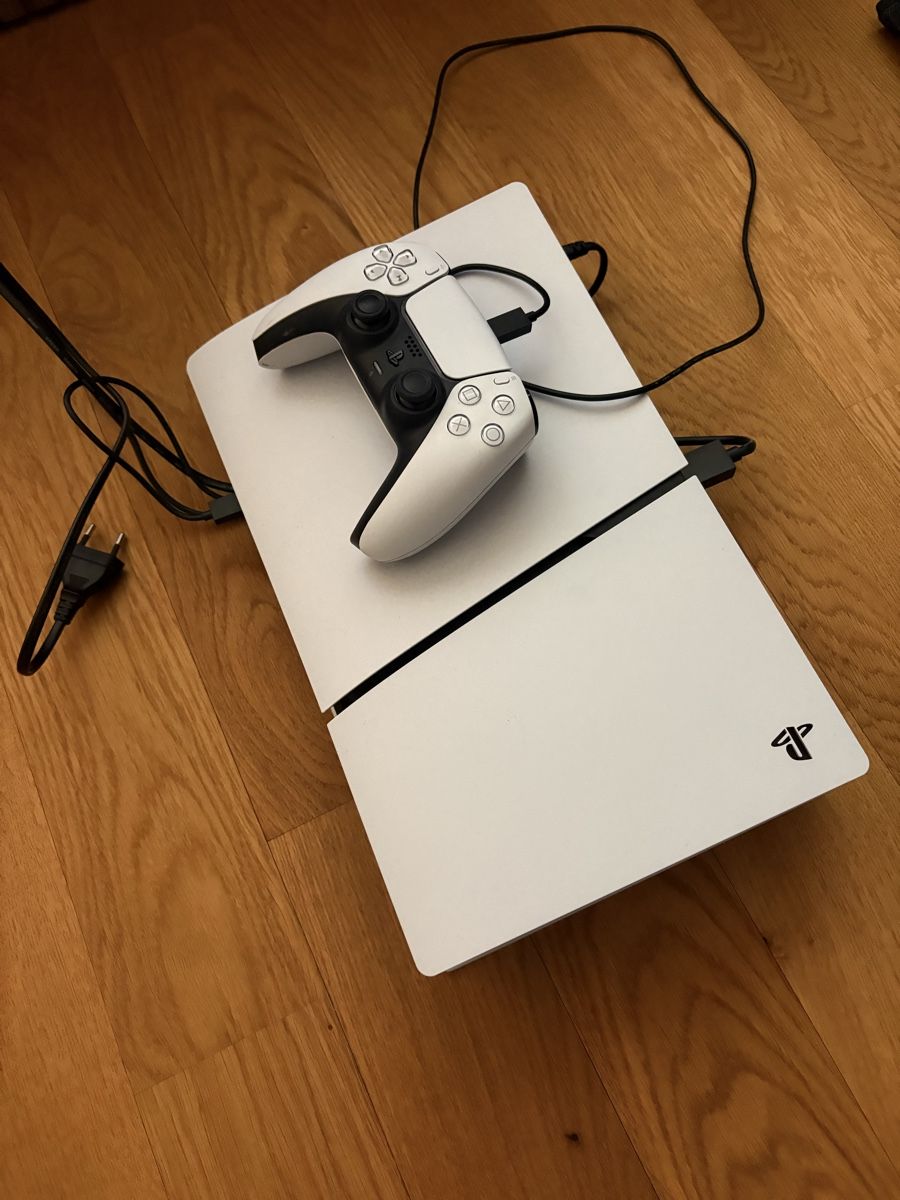 Sony Konsolen: Sony Playstation 5 inkl Controller digital – Neu (gemäss Beschreibung) aus Aarau von Nancy69