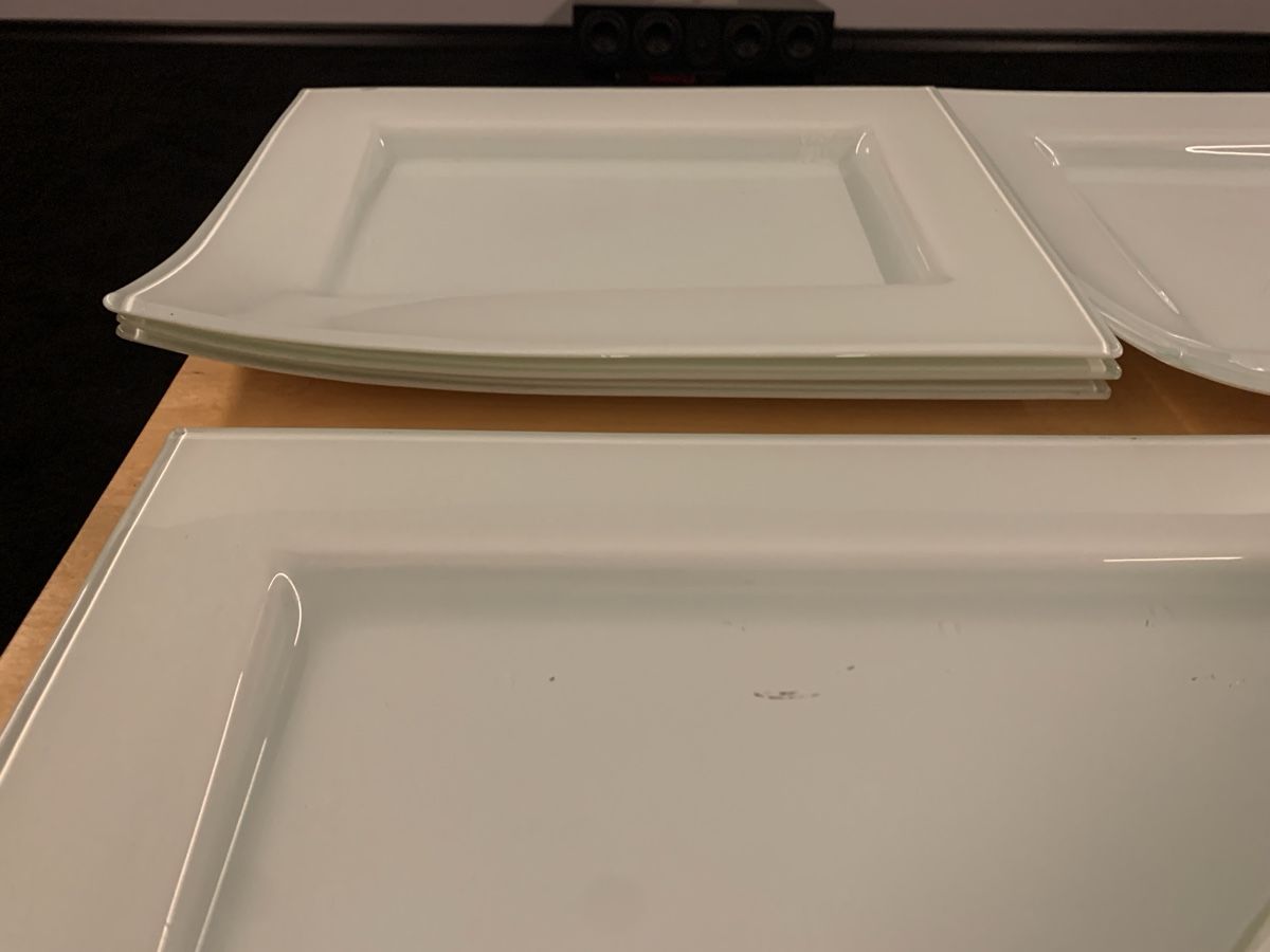 Servierplatten: 7 Servierteller aus Milchglas – Gebraucht aus Märstetten von fury_psg 6