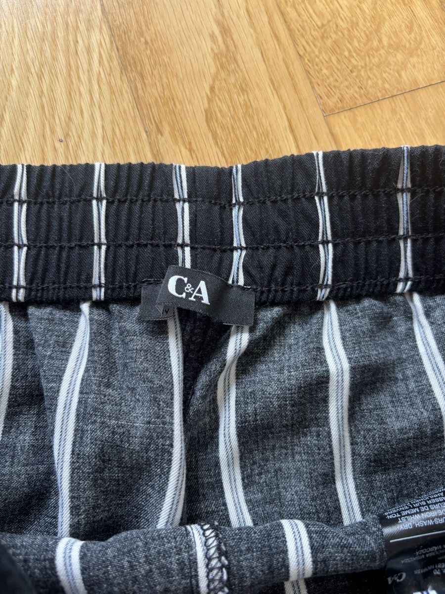 C&A Pantaloni: Stoffhose von C&A Grösse L – Nuovo (secondo la descrizione) da Gränichen venduto da ann_stf7 2