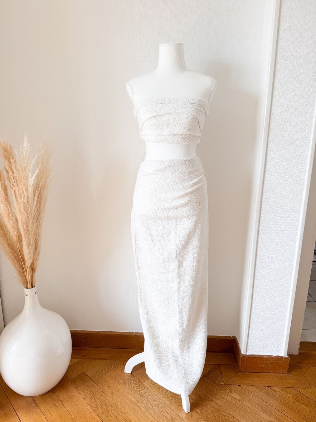 Lotti di vestiti: Magnifique ensemble crème – Nuovo (secondo la descrizione) da Lausanne venduto da Greenbyaudrey 1