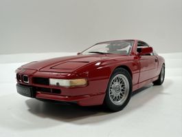 BMW 850Ci 1:18 (E31), rot, REVELL