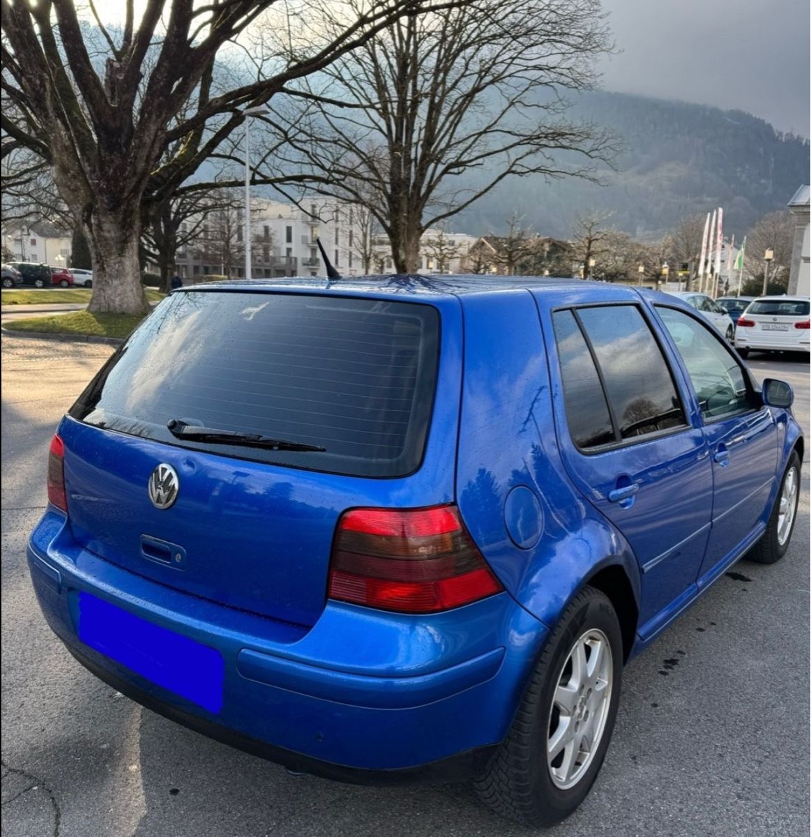 VW Automobili: VW Golf 4, Blau, günstig abzugeben ! – Usato da Landquart venduto da MFabrizio 2