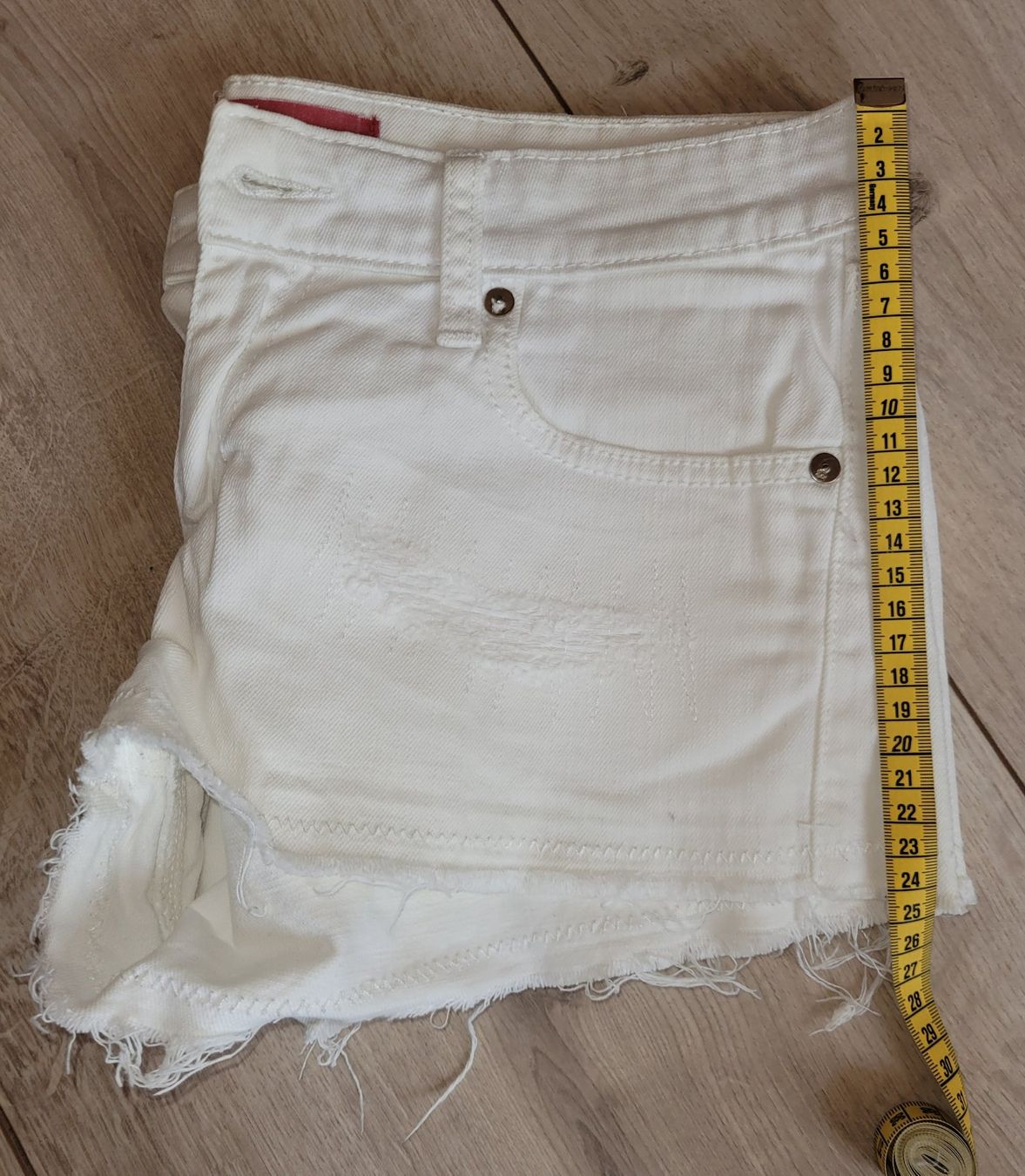 Pantaloni: Short – Usato da Les Verrières venduto da cjo_pd78 2