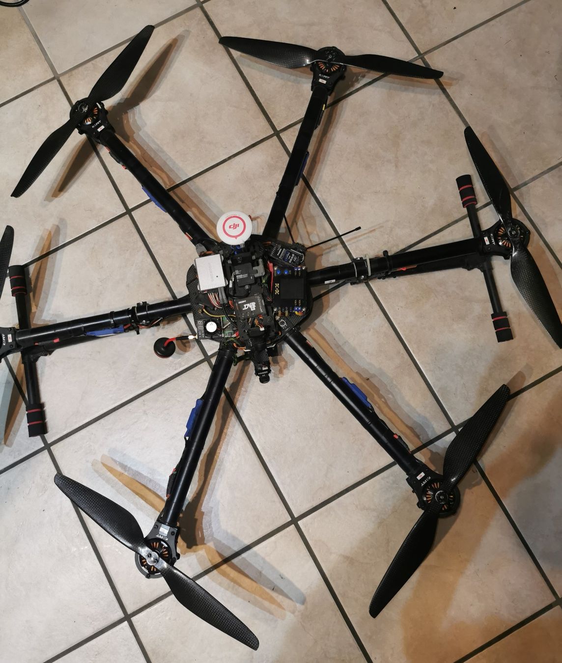 Modellismo RC: DJI Wookong Tarot Hexacopter – Usato da Erschwil venduto da Cb2084