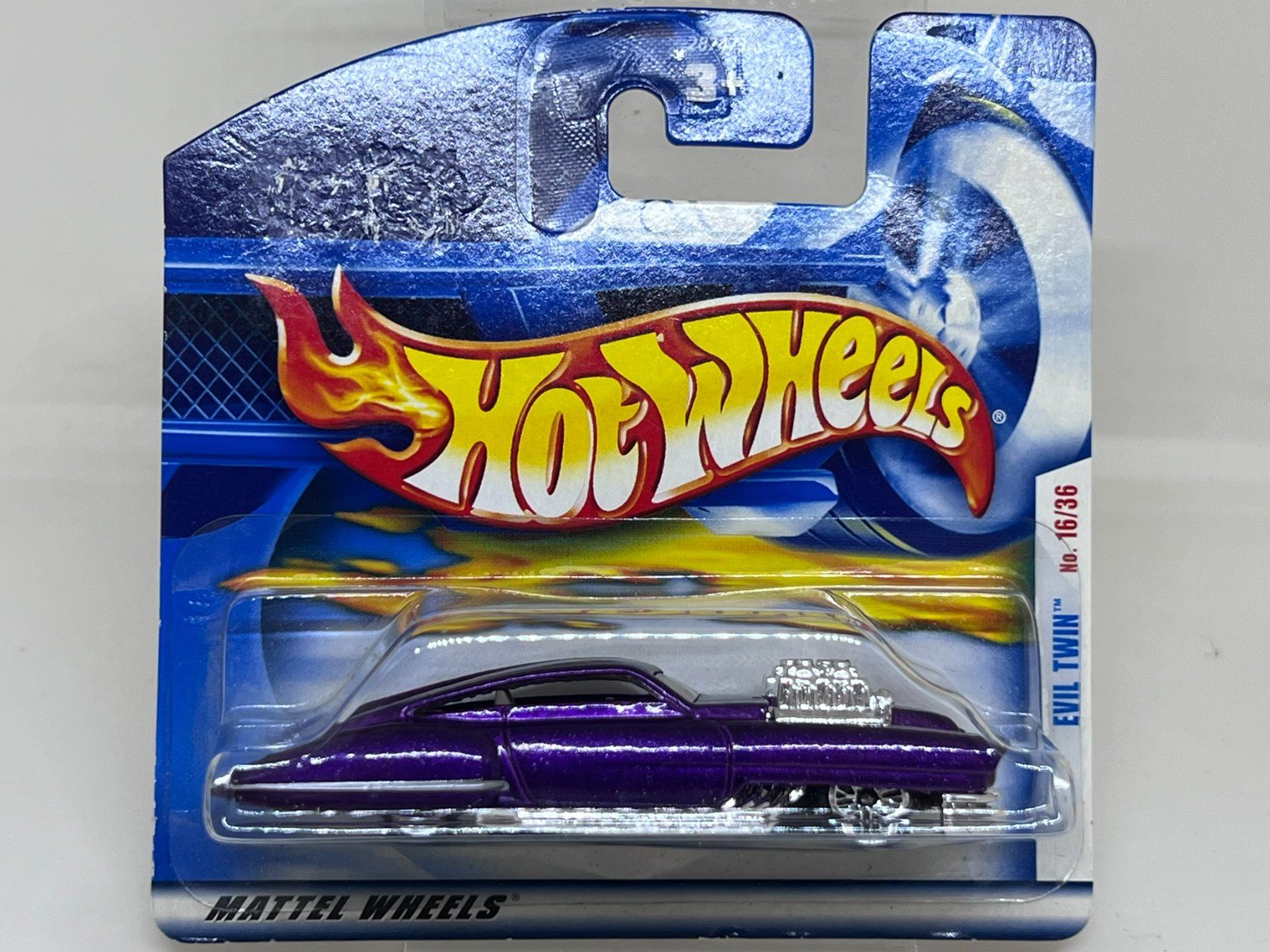 Hot Wheels Modellini d'auto: Hot Wheels Evil Twin – Nuovo e nell'imballaggio originale da Wildegg venduto da LaaBoutique