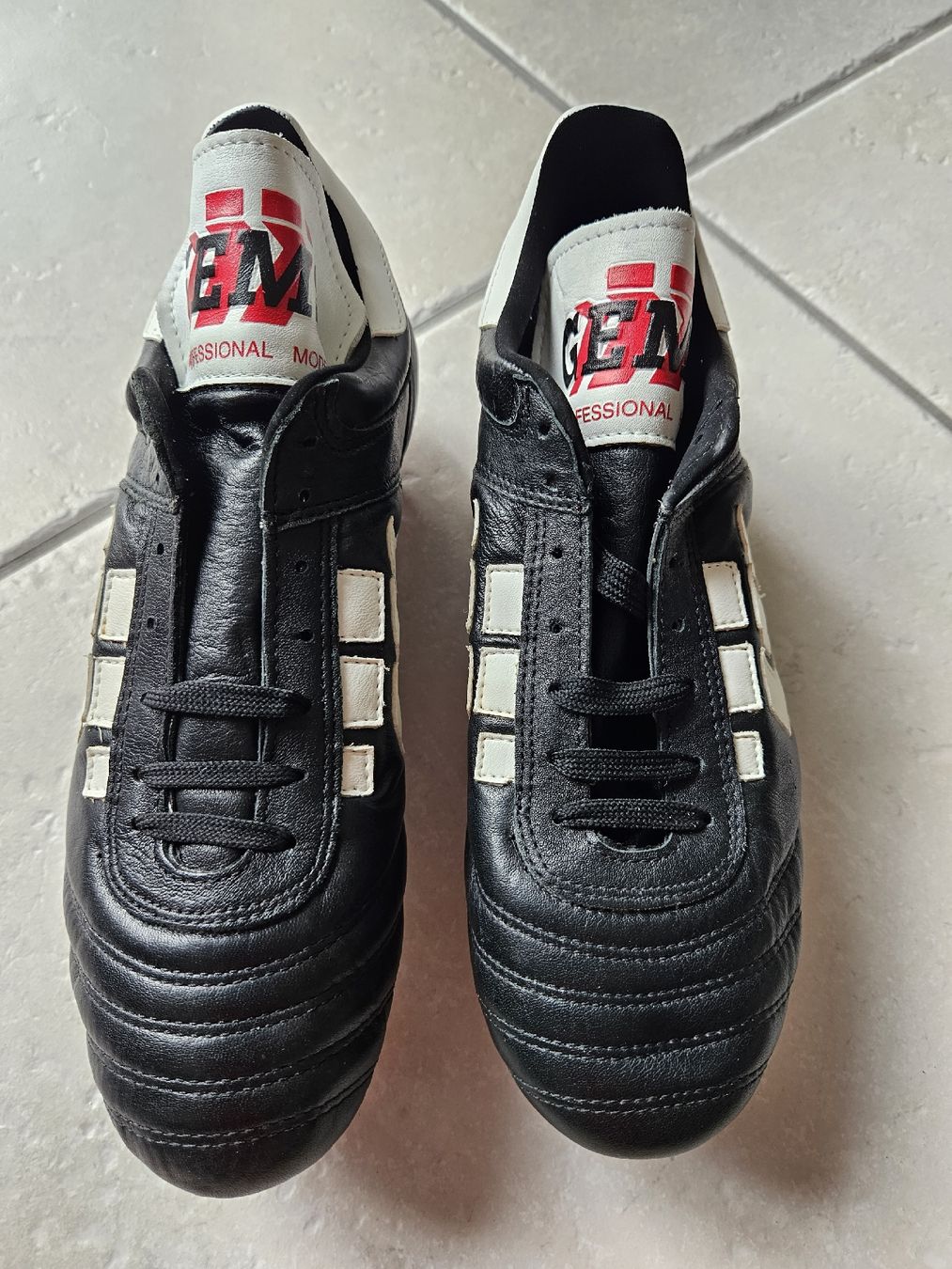 Scarpe da uomo: GEMS Fussballschuh Gr. 7 – Nuovo (secondo la descrizione) da Haslen GL venduto da Sandra40 4