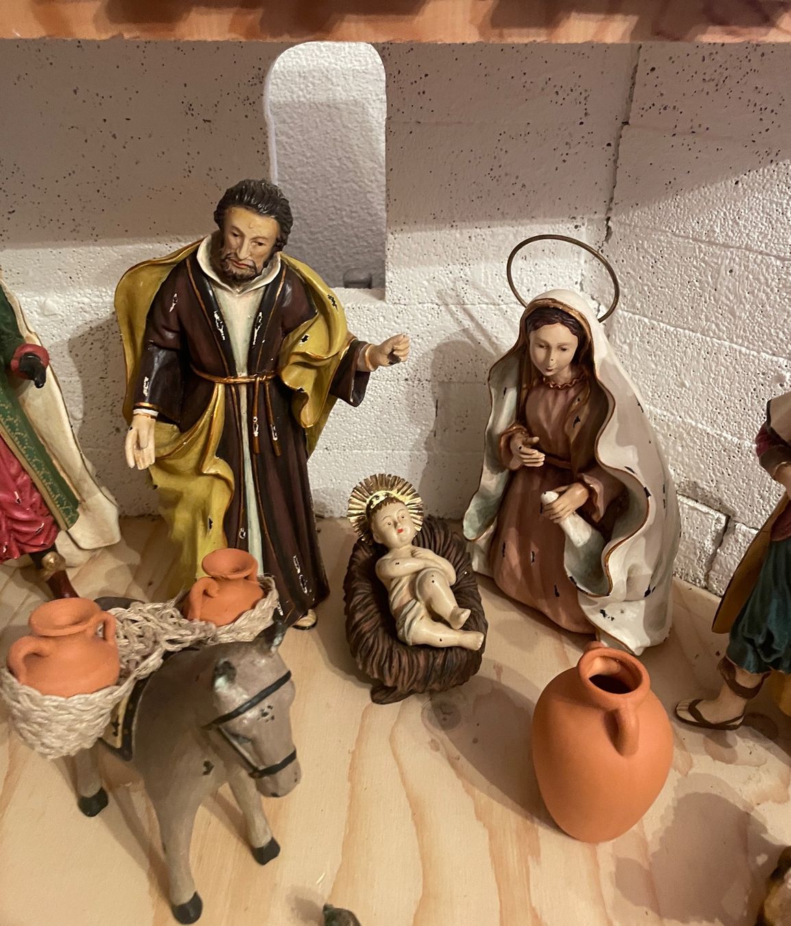 Tutte le decorazioni: Grosse Krippe mit Figuren – Usato da Kleinlützel venduto da Schatzkiste_Laufen 5