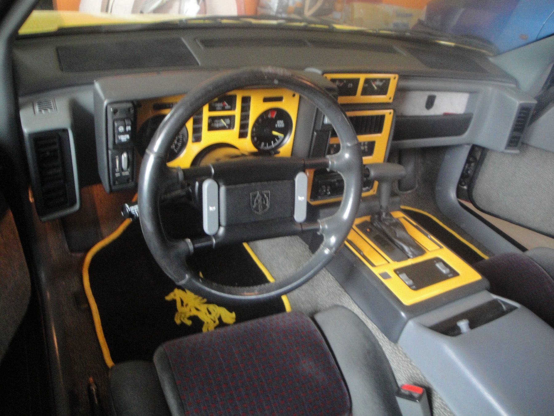 Pontiac Automobili: Pontiac Fiero SE – Usato da Sulgen venduto da Fiero 2