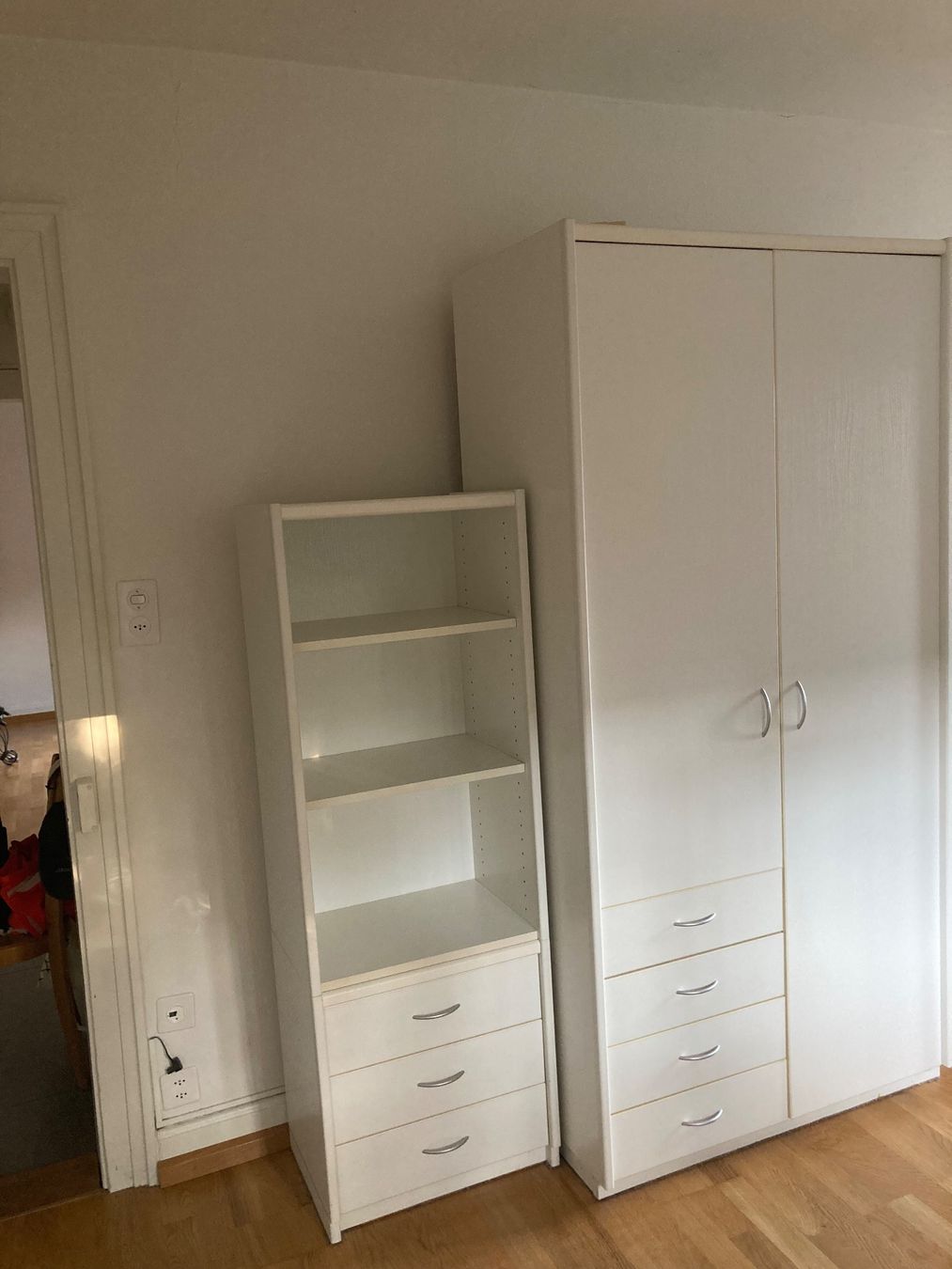 Pfister Armadi: Kleiderschrank – Usato da Birsfelden venduto da S.Zahno 1
