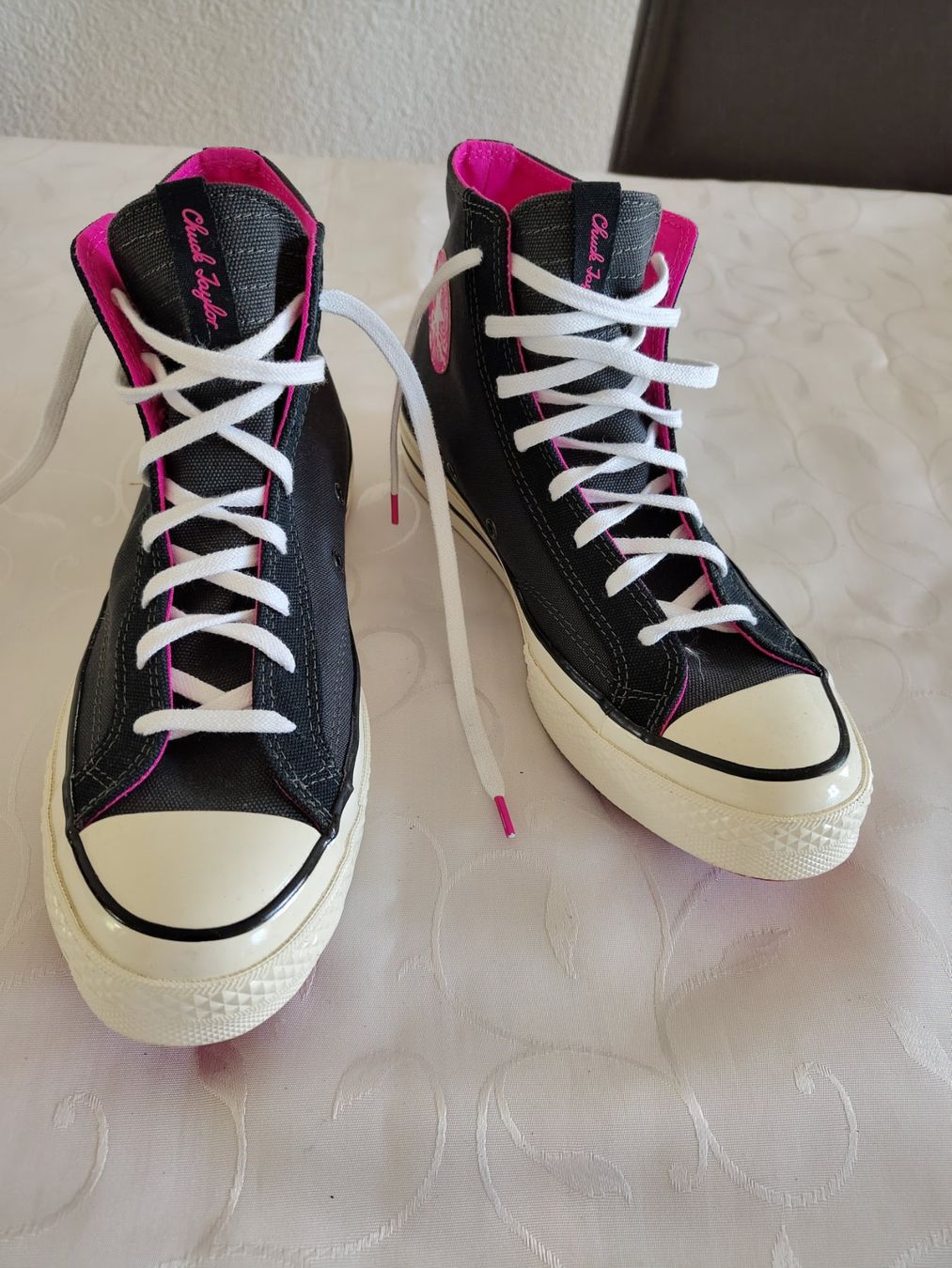 Converse Scarpe da donna: fast neue original Converse schwarz-pink Gr. 42 – Usato da Brüttisellen venduto da kikaninchen79 3