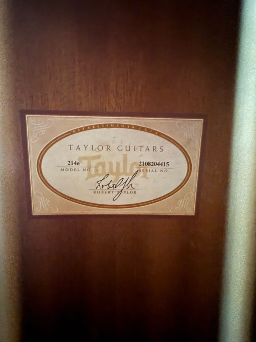 Taylor Strumenti musicali: Taylor 214e guitar + Sienna 16Pro amplifier  – Usato da Veyrier venduto da Elenevskiy 4