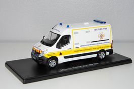 Ambulance Renault Master 2014 ELIGOR (1/43)
