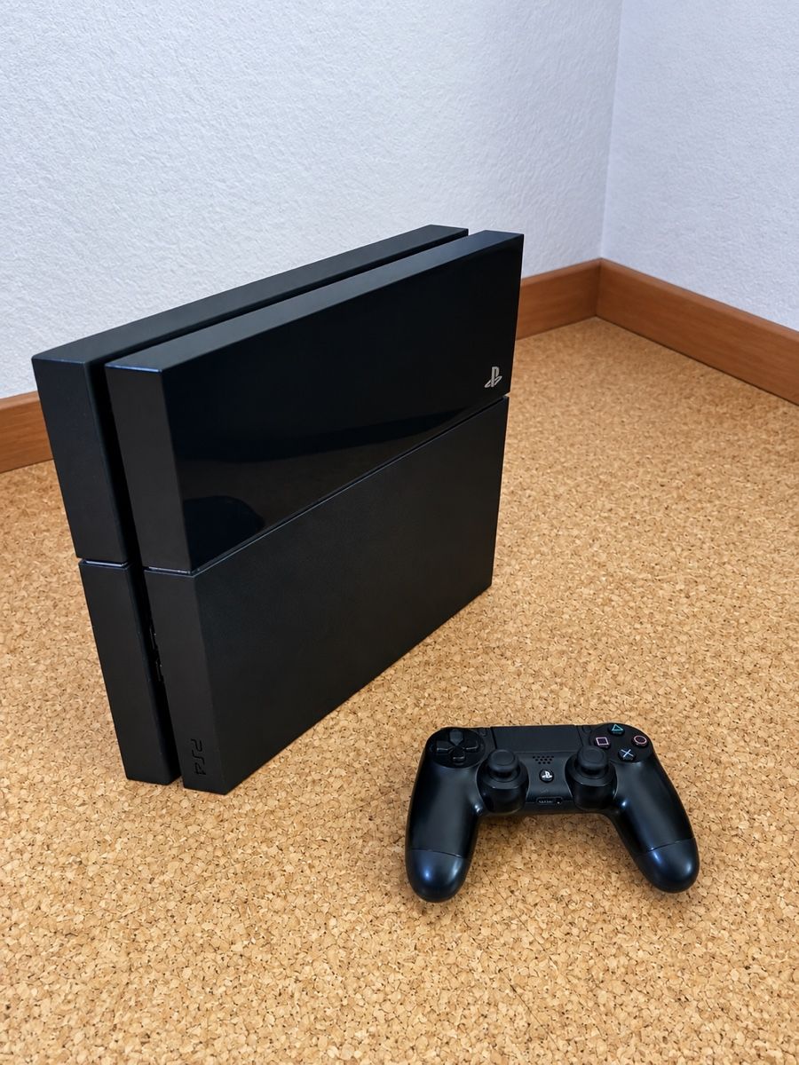 Sony Consoles: PlayStation 4 500 GB mit 1 Controller – D'occasion à Zürich par lau_8qxw