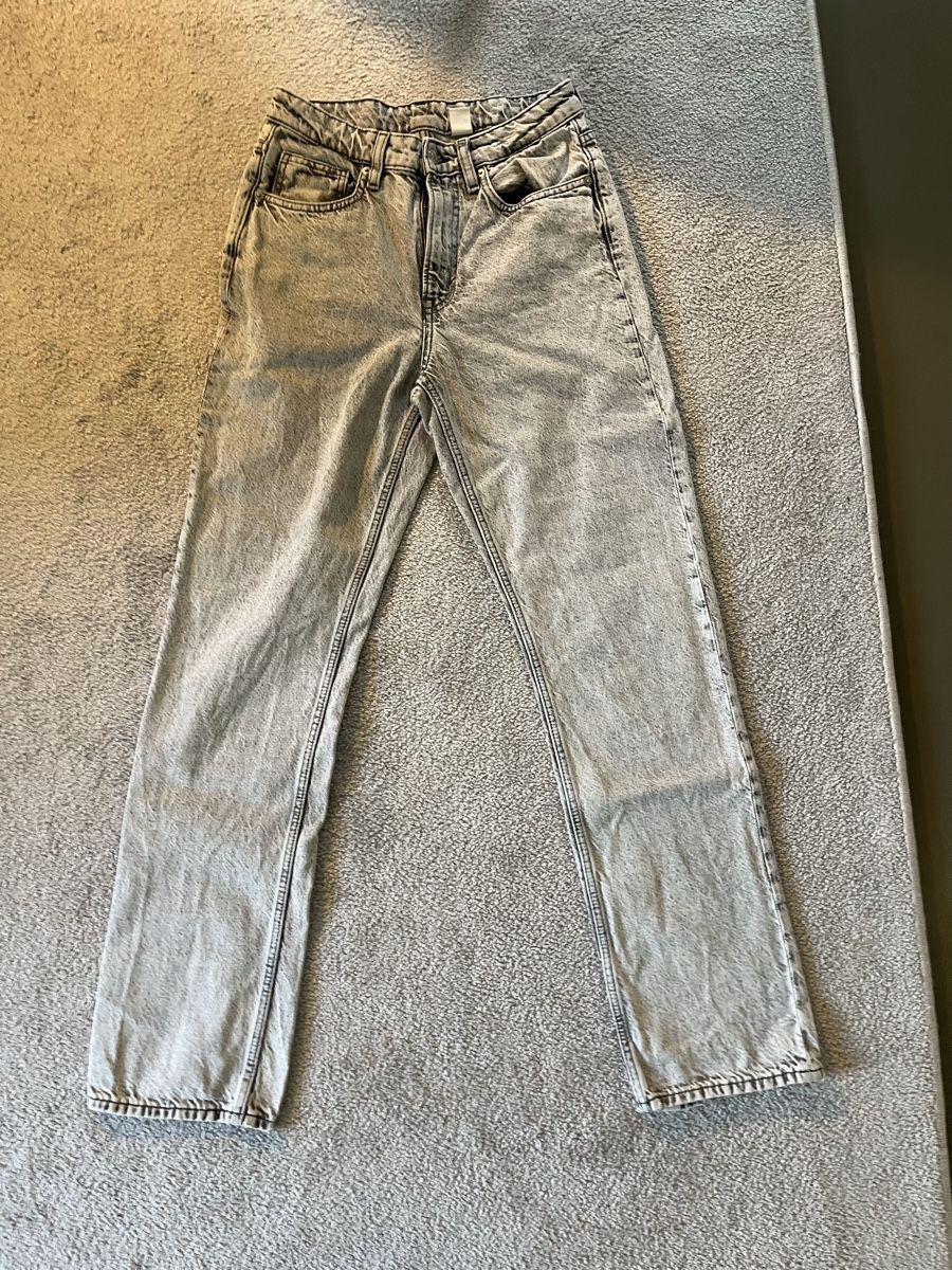 H&M Jeans: 5 Damen Jeans grösse 38 – Usato da Zürich venduto da ole_8rwr 4