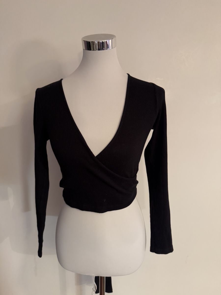 Zara Top: 2 Zara Tops XS – Usato da Zürich venduto da JOD213 4